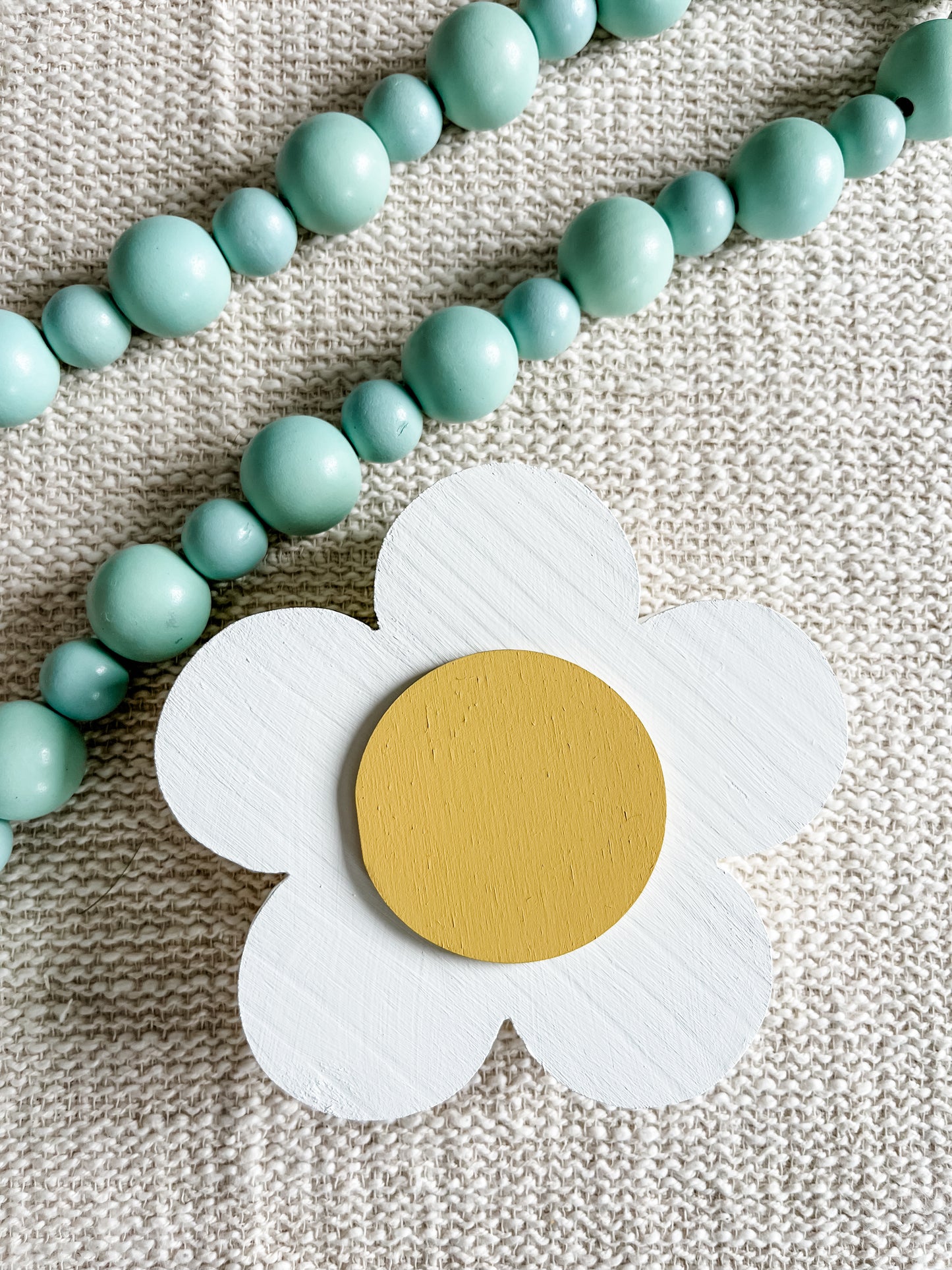 White Daisy Nugget - Large