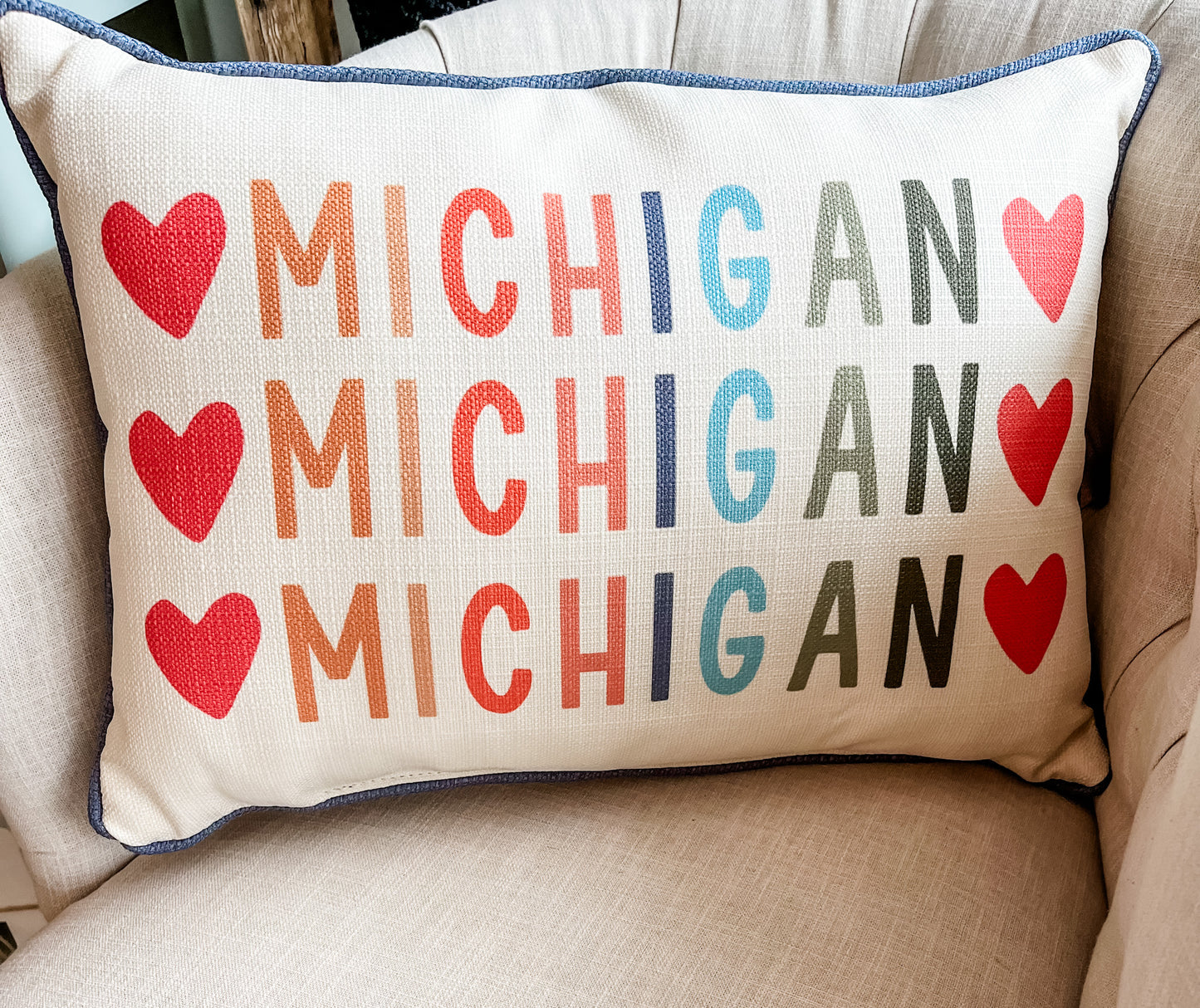 Michigan Mellow Heart Gradient Pillow